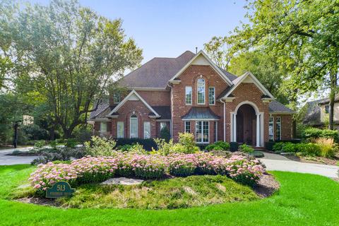 513 Ridgemoor Dr, Willowbrook, IL 60527 photo 1