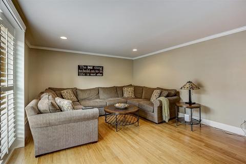 1102 E Juniper Ln, Mount Prospect, IL 60056 photo 16