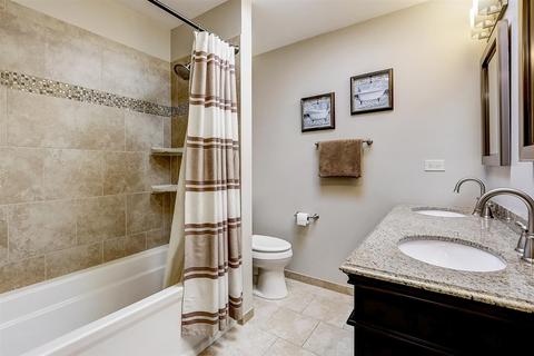 1102 E Juniper Ln, Mount Prospect, IL 60056 photo 25