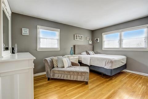 1102 E Juniper Ln, Mount Prospect, IL 60056 photo 22