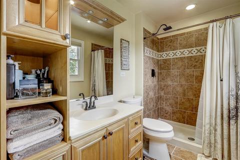 1102 E Juniper Ln, Mount Prospect, IL 60056 photo 21