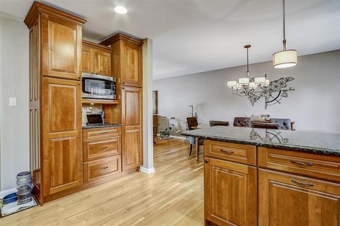 1102 E Juniper Ln, Mount Prospect, IL 60056 photo 13