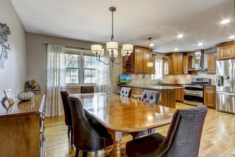 1102 E Juniper Ln, Mount Prospect, IL 60056 photo 8