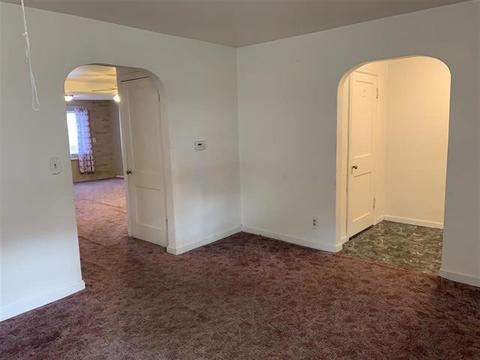 208 Main St, Leaf River, IL 61047 photo 3