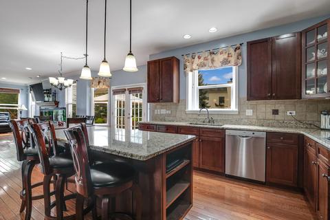 1424 Sutton Pl, Gurnee, IL 60031 photo 11