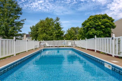 1424 Sutton Pl, Gurnee, IL 60031 photo 6