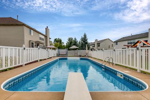1424 Sutton Pl, Gurnee, IL 60031 photo 5