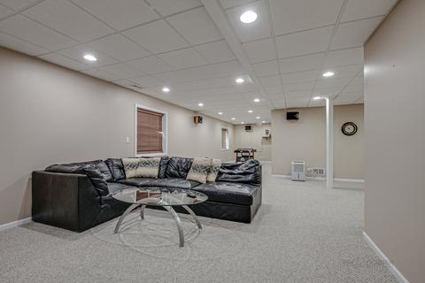 1424 Sutton Pl, Gurnee, IL 60031 photo 35