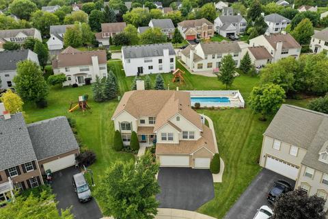 1424 Sutton Pl, Gurnee, IL 60031 photo 3