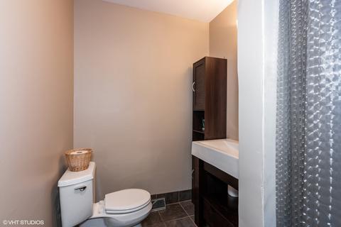 1103 E Illinois St, Wheaton, IL 60187 photo 12