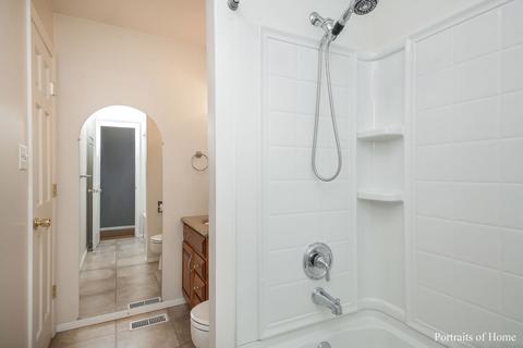 1475 Jefferson Rd, Hoffman Estates, IL 60169 photo 16