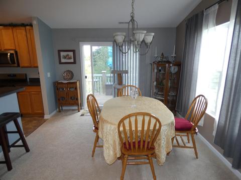 1552 Millbrook Dr, Algonquin, IL 60102 photo 8