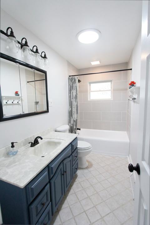 1125 Everett Ln, Des Plaines, IL 60018 photo 16