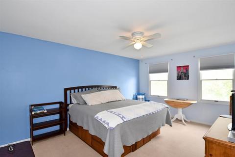 6330 Raleigh Rd, Willowbrook, IL 60527 photo 15