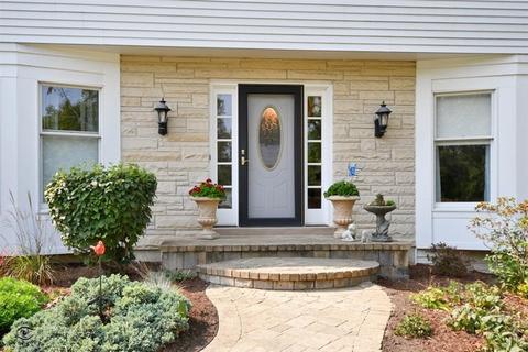6330 Raleigh Rd, Willowbrook, IL 60527 photo 2