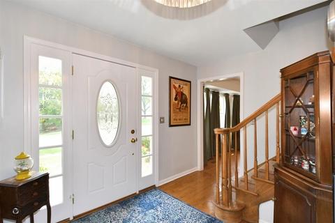 6330 Raleigh Rd, Willowbrook, IL 60527 photo 3