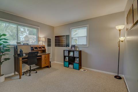 2511 George St, Rolling Meadows, IL 60008 photo 9