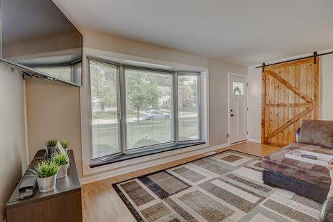 2511 George St, Rolling Meadows, IL 60008 photo 2