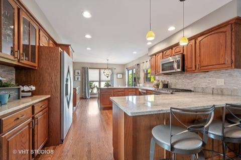 5292 Elliott Dr, Hoffman Estates, IL 60192 photo 4