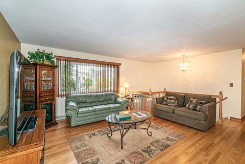 962 S Harvard Ave, Addison, IL 60101 photo 3