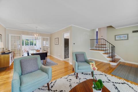 92 Williamsburg Rd, Evanston, IL 60203 photo 4