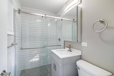 375 Bode Rd, Hoffman Estates, IL 60169 photo 12