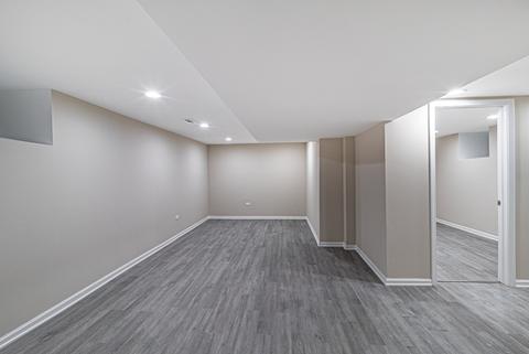 375 Bode Rd, Hoffman Estates, IL 60169 photo 17