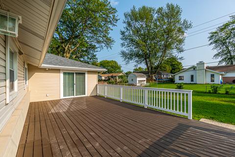 375 Bode Rd, Hoffman Estates, IL 60169 photo 23
