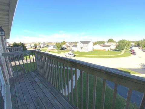 565 N Strack St #301, Cortland, IL 60112 photo 5
