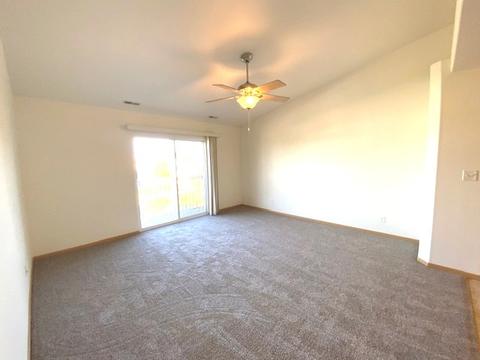 565 N Strack St #301, Cortland, IL 60112 photo 3