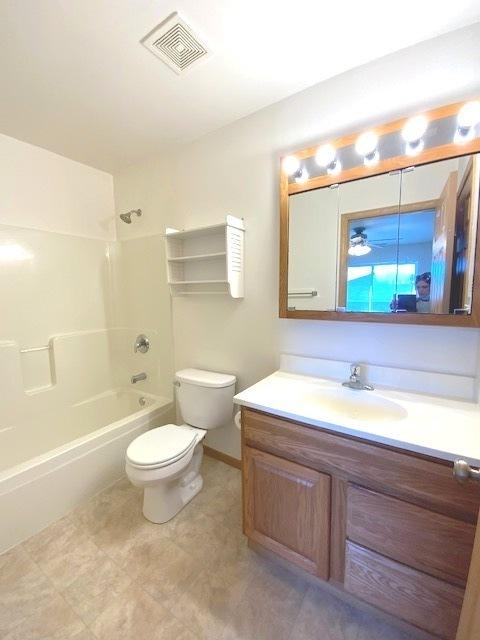 565 N Strack St #301, Cortland, IL 60112 photo 23