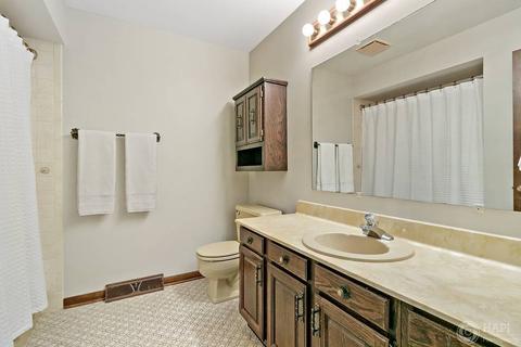 524 S Cherry St, Itasca, IL 60143 photo 16