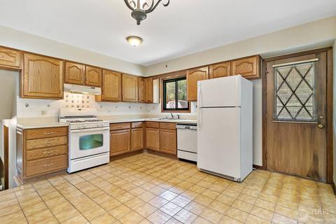 524 S Cherry St, Itasca, IL 60143 photo 8
