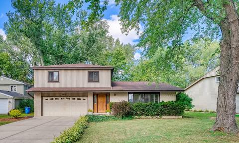 1806 E Boulder Dr, Mount Prospect, IL 60056 photo 2