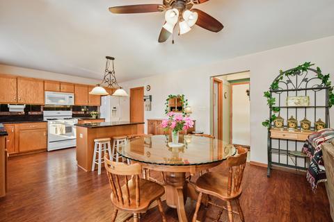 301 Chippewa Dr, Minooka, IL 60447 photo 7