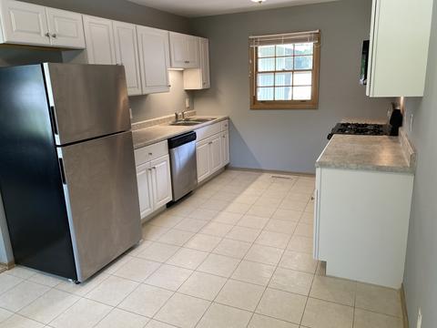 4604 Ashley Dr, Mchenry, IL 60050 photo 6