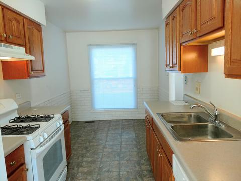 1979 Dunmore Pl, Hoffman Estates, IL 60169 photo 7