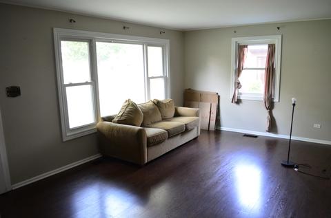 3727 Bluebird Ln, Rolling Meadows, IL 60008 photo 2