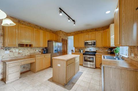 2965 Spinnaker Dr, Aurora, IL 60503 photo 10