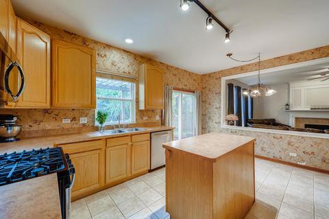2965 Spinnaker Dr, Aurora, IL 60503 photo 8