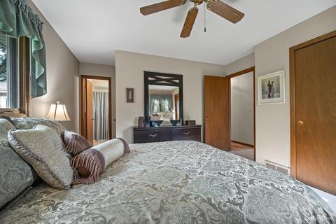38 W265 Trails End, Elgin, IL 60124 photo 18