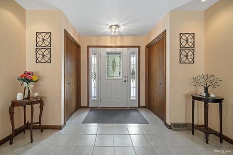 38 W265 Trails End, Elgin, IL 60124 photo 4