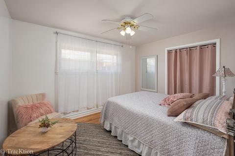 7114 W Devon Ave, Chicago, IL 60631 photo 3