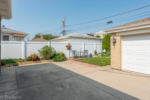 7114 W Devon Ave, Chicago, IL 60631 photo 12