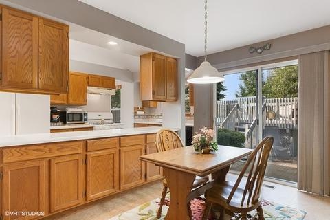 3320 Chestnut Dr, Mchenry, IL 60051 photo 8