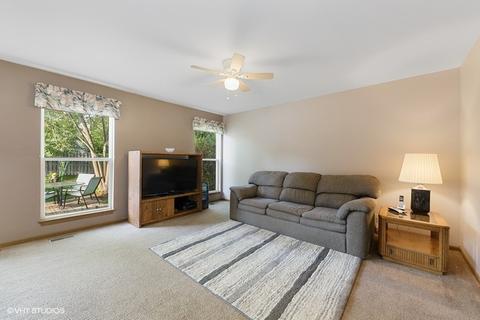 3320 Chestnut Dr, Mchenry, IL 60051 photo 9