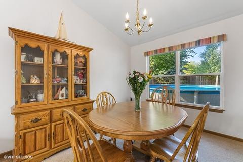 3320 Chestnut Dr, Mchenry, IL 60051 photo 5