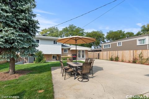 2009 Westview Dr, Des Plaines, IL 60018 photo 17