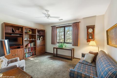 240 Windsor Ln #D, Willowbrook, IL 60527 photo 9