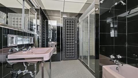 5501 W Cullom Ave, Chicago, IL 60641 photo 17